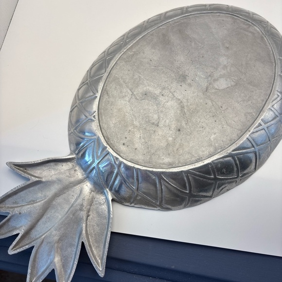 Silver Pineapple Pewter Serveware Platter - Picture 5 of 5